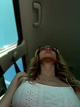 Snapshot of MessyNastyQueen chatting on 19, 3, 2025 MessyNastyQueen online show from 19, 3, 2025