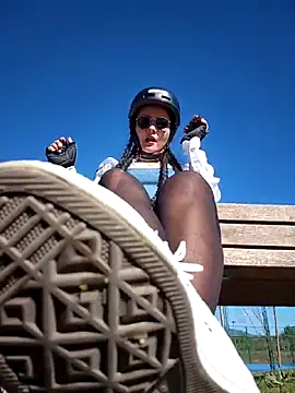 bellapaty online show from 15, 4, 2026