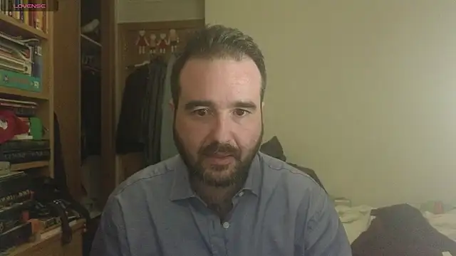 curiosillo83 online show from 28, 2, 2025