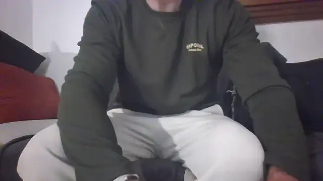 Snapshot of jouet75 chatting on 3, 2, 2026 jouet75 online show from 3, 2, 2026