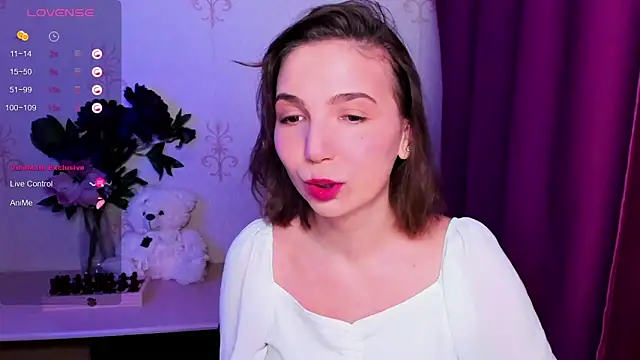 KindHazelHere  online show from 10, 2, 2026