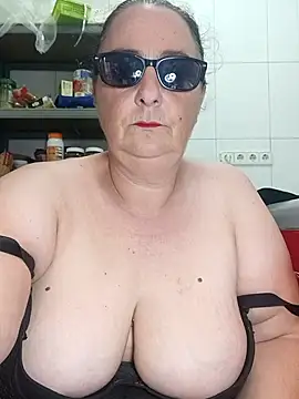 Snapshot of eroticjessitop chatting on 4, 6, 2026 eroticjessitop online show from 4, 6, 2026