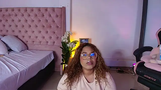  nickypurple  online show from 21, 2, 2026