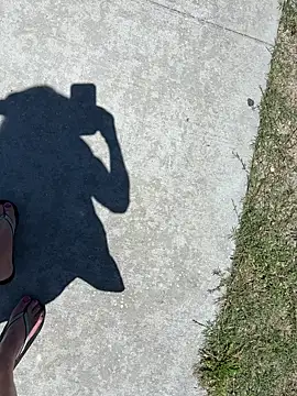 TiffaneyLove online show from 17, 4, 2026