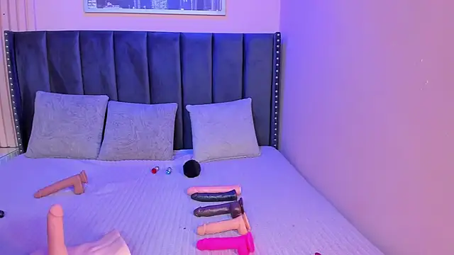 ashlye miller  online show from 24, 1, 2025