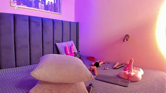 ashlye miller  online show from 9, 3, 2025