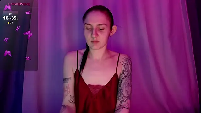NiaEllis online show from 9, 1, 2025