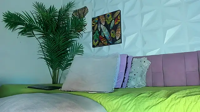 Hellen Sky online show from 24, 11, 2025