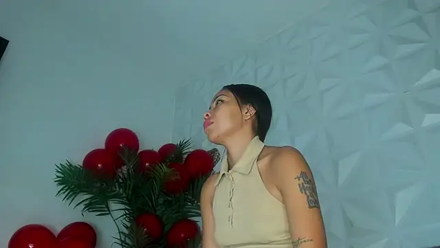 Snapshot of Hellen_Sky chatting on 16, 1, 2026 Hellen Sky online show from 16, 1, 2026