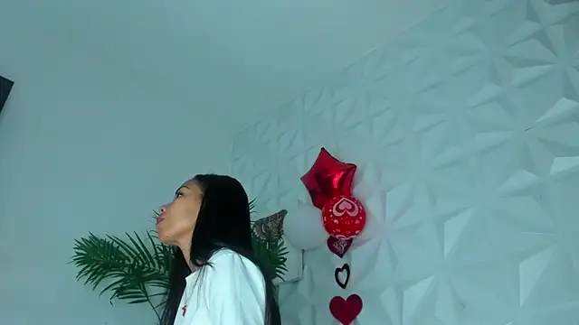 Snapshot of Hellen_Sky chatting on 16, 2, 2026 Hellen Sky online show from 16, 2, 2026