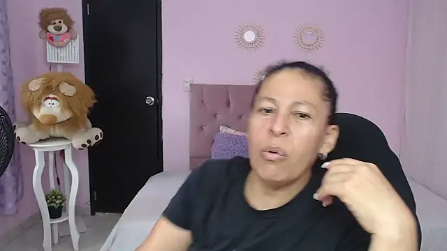 mature martina online show from 12, 3, 2026