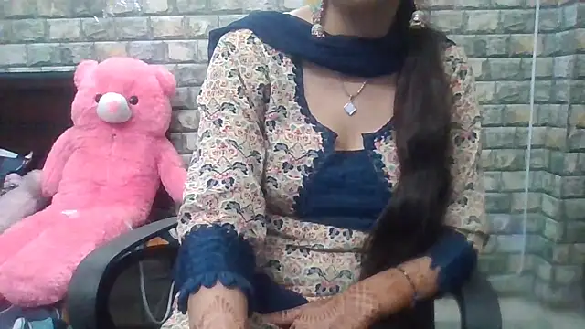 Sexy iknoor online show from 15, 10, 2025