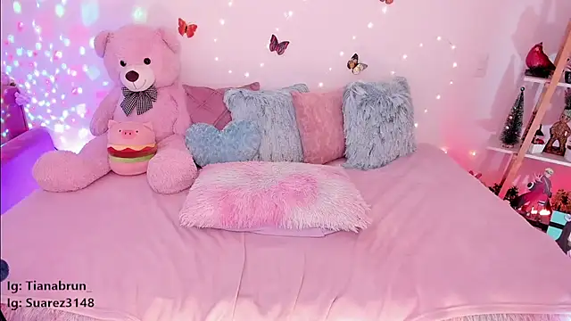 Zara uwu  online show from 23, 1, 2025