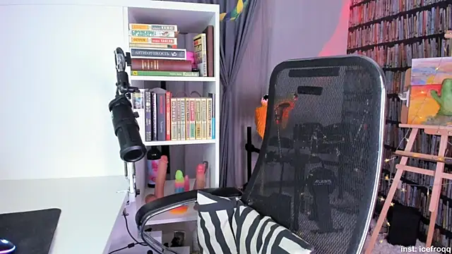 Snapshot of icefroqq chatting on 26, 2, 2025 icefroqq online show from 26, 2, 2025