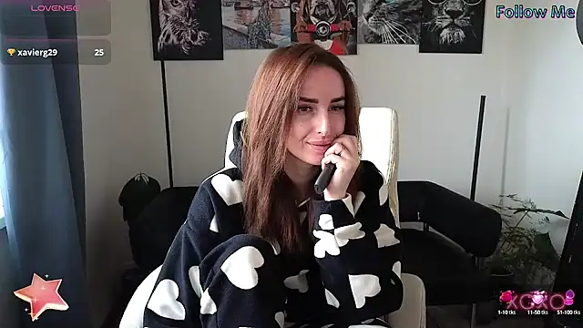 Snapshot of xx_adrihanna_xx chatting on 6, 3, 2025 xx adrihanna xx online show from 6, 3, 2025