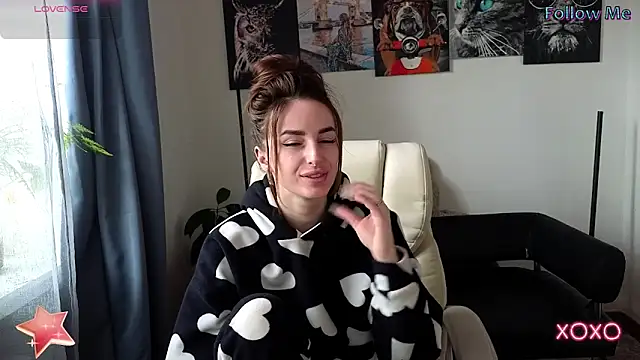 Snapshot of xx_adrihanna_xx chatting on 15, 3, 2025 xx adrihanna xx online show from 15, 3, 2025