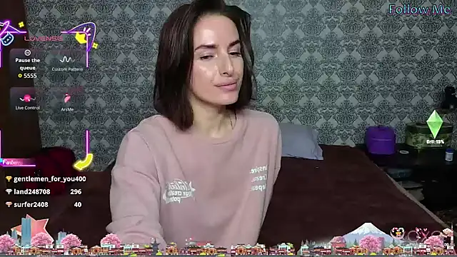 Snapshot of xx_adrihanna_xx chatting on 8, 10, 2025 xx adrihanna xx online show from 8, 10, 2025