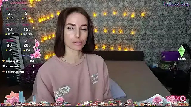 Snapshot of xx_adrihanna_xx chatting on 17, 10, 2025 xx adrihanna xx online show from 17, 10, 2025