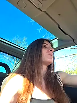 Snapshot of Ladykimberly_XOXO chatting on 9, 3, 2026 Ladykimberly XOXO online show from 9, 3, 2026