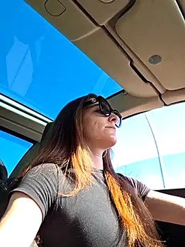 Snapshot of Ladykimberly_XOXO chatting on 30, 3, 2026 Ladykimberly XOXO online show from 30, 3, 2026