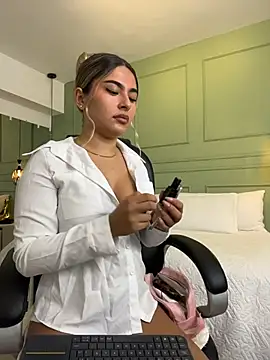 kataliina   online show from 8, 5, 2026