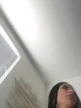 Snapshot of Karoltriguena chatting on 9, 3, 2026 Karoltriguena online show from 9, 3, 2026