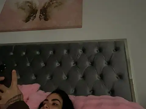 Snapshot of Karoltriguena chatting on 12, 3, 2026 Karoltriguena online show from 12, 3, 2026