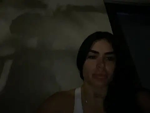 Snapshot of Karoltriguena chatting on 14, 3, 2026 Karoltriguena online show from 14, 3, 2026