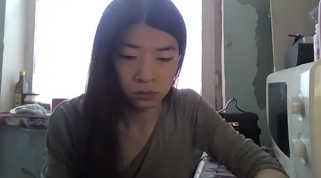 CarlyJoy online show from 2, 3, 2025