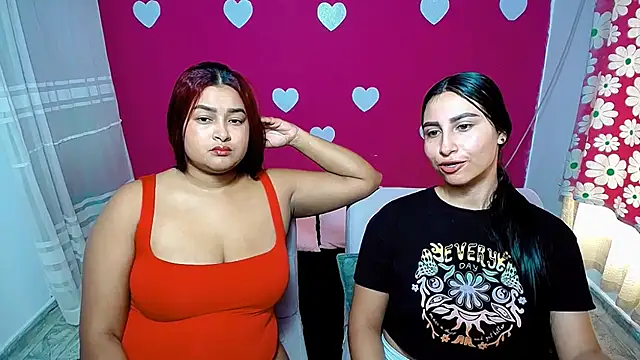 Snapshot of violeta_rous chatting on 15, 5, 2026 violeta rous online show from 15, 5, 2026
