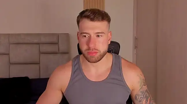 Snapshot of paul_rogerr chatting on 7, 12, 2024 paul rogerr online show from 7, 12, 2024