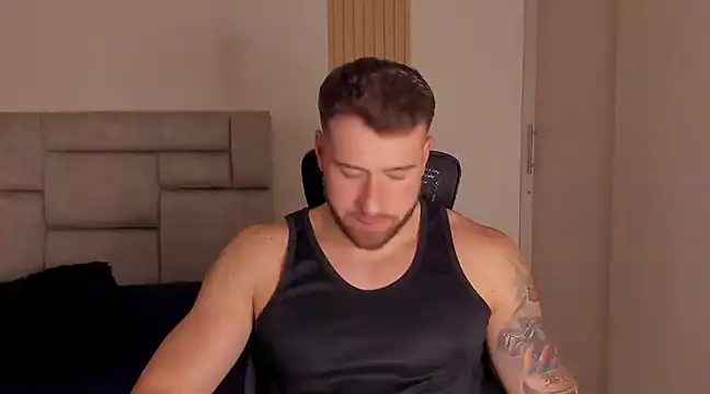 Snapshot of paul_rogerr chatting on 13, 12, 2024 paul rogerr online show from 13, 12, 2024