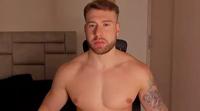 Snapshot of paul_rogerr chatting on 13, 12, 2024 paul rogerr online show from 13, 12, 2024