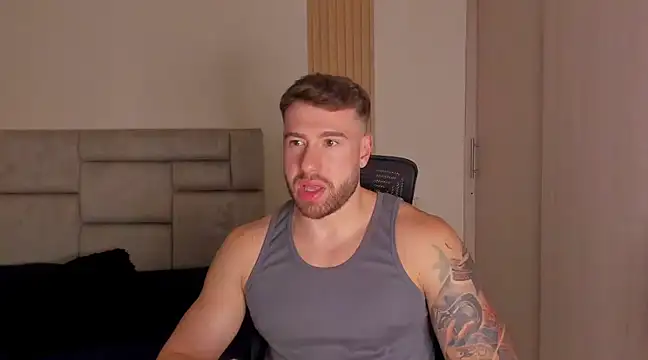 Snapshot of paul_rogerr chatting on 11, 1, 2025 paul rogerr online show from 11, 1, 2025