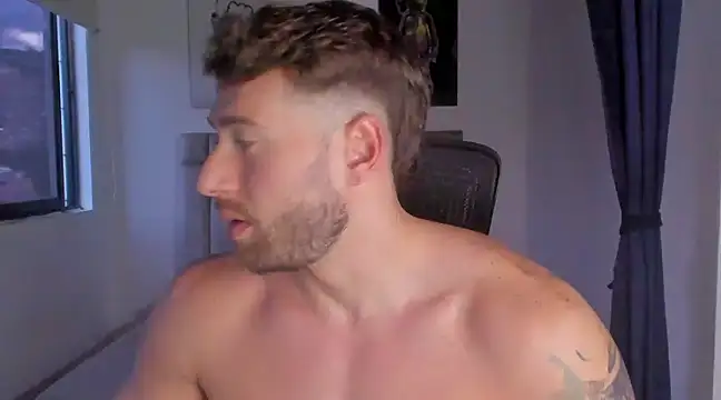 Snapshot of paul_rogerr chatting on 26, 2, 2025 paul rogerr online show from 26, 2, 2025