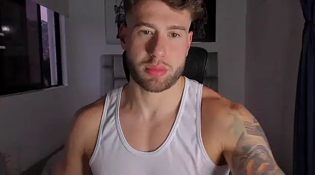 Snapshot of paul_rogerr chatting on 14, 3, 2025 paul rogerr online show from 14, 3, 2025