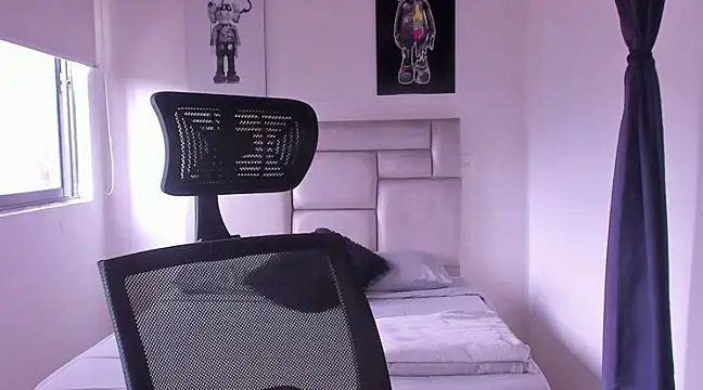 Snapshot of paul_rogerr chatting on 17, 3, 2025 paul rogerr online show from 17, 3, 2025