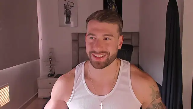 Snapshot of paul_rogerr chatting on 28, 9, 2025 paul rogerr online show from 28, 9, 2025