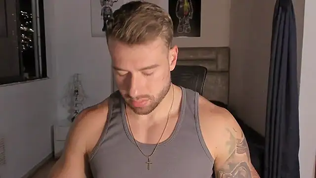 Snapshot of paul_rogerr chatting on 30, 9, 2025 paul rogerr online show from 30, 9, 2025