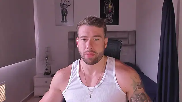 Snapshot of paul_rogerr chatting on 1, 10, 2025 paul rogerr online show from 1, 10, 2025