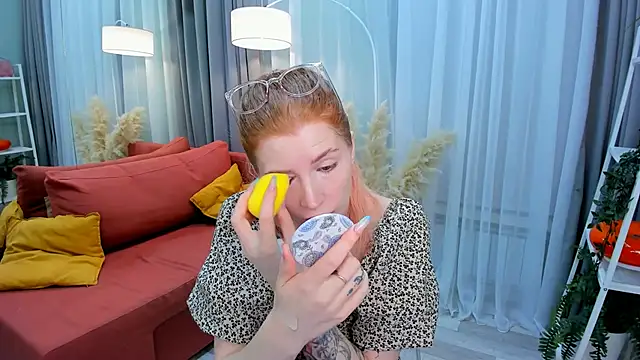 Mira  Blush online show from 28, 1, 2025