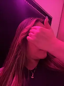 sexyyykloee online show from 5, 12, 2025