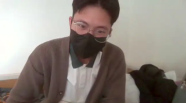 Gwencloudy online show from 1, 1, 2025