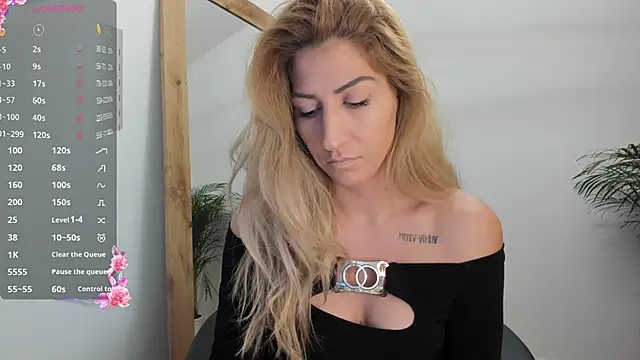 sofiah  online show from 5, 3, 2025