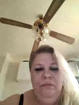 AriannaMilf online show from 5, 12, 2025