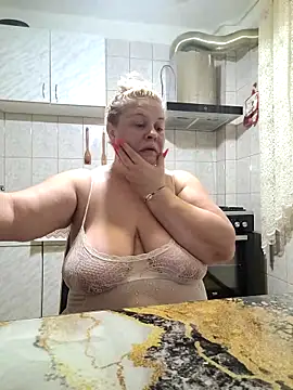 Snapshot of AriannaMilf chatting on 19, 6, 2026 AriannaMilf online show from 19, 6, 2026
