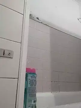 Snapshot of bruna_safadinhaa chatting on 9, 12, 2024 bruna safadinhaa online show from 9, 12, 2024