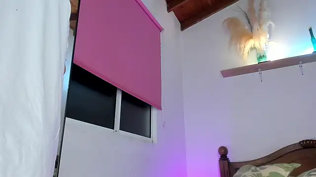 Juan Castano online show from 17, 10, 2025