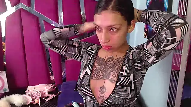 TeennNaugthy18 online show from 21, 12, 2024