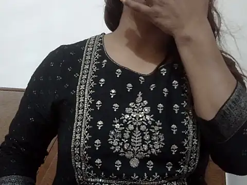 shekira99 online show from 5, 10, 2025